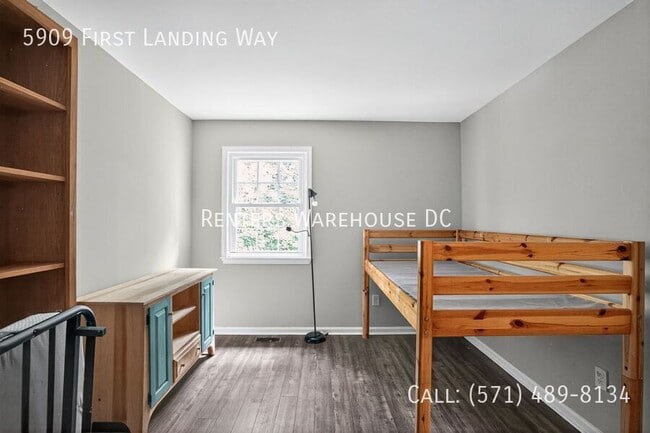 Building Photo - 5909 First Lndg Wy