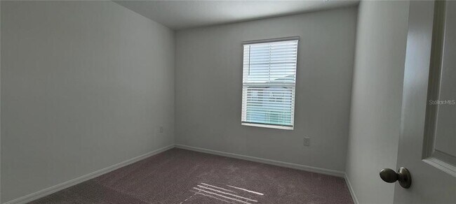 Building Photo - 393 Madison Dr