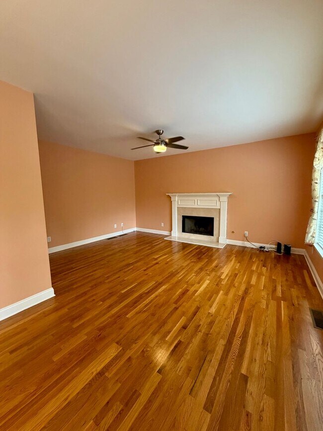 Building Photo - Stunning 5BR Retreat in Gated Village at Telfair