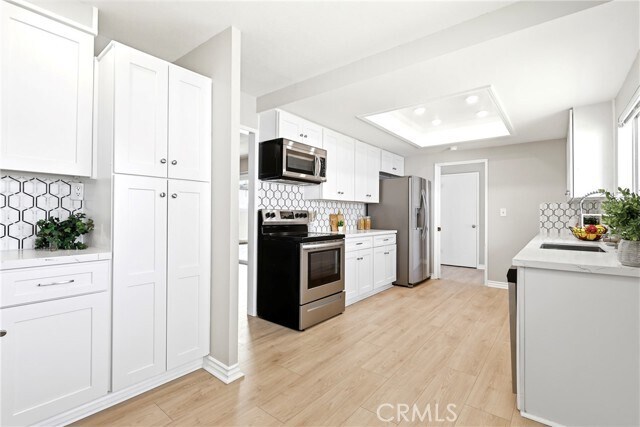 Building Photo - 2652 College