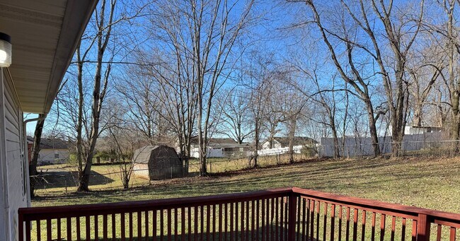 Building Photo - Nicely Updated Home MOVE IN READY!