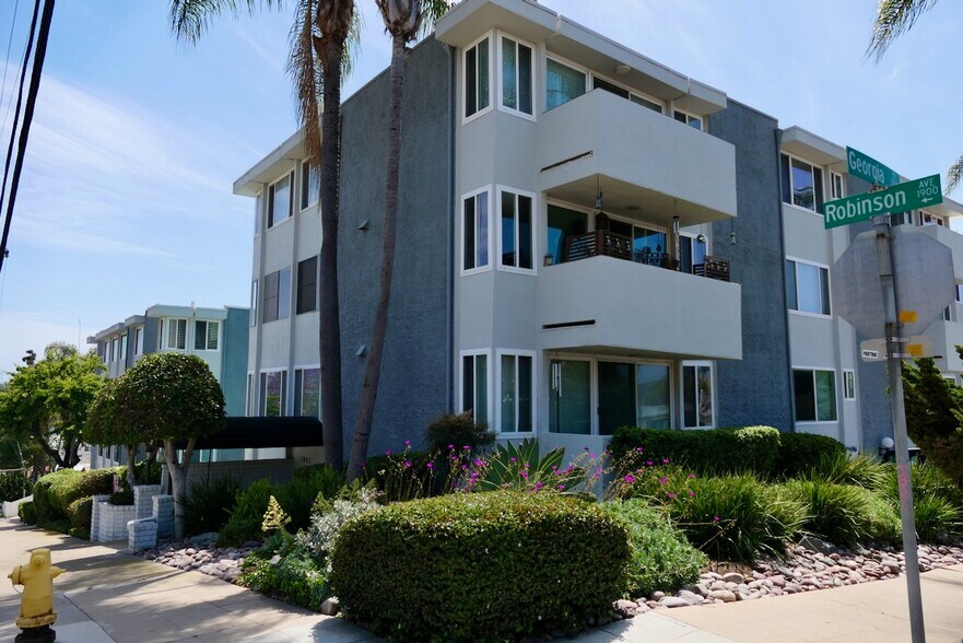 Building Photo - 1907 Robinson Ave