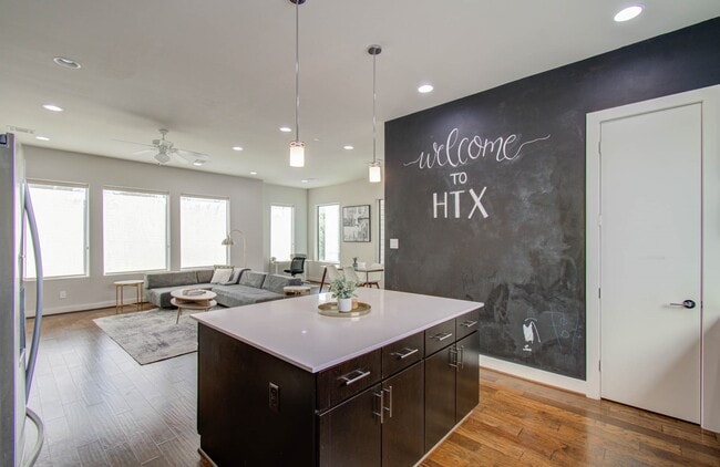 Building Photo - 509 Gregg St