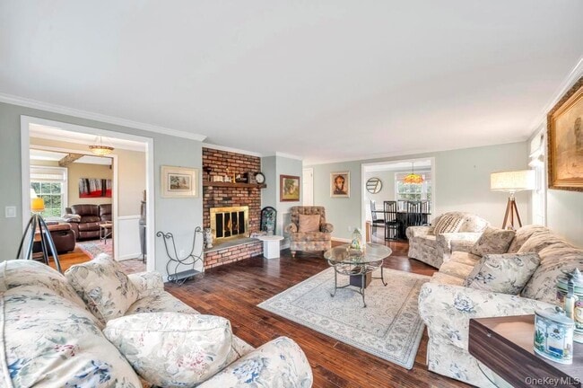 Building Photo - 807 Union Ave