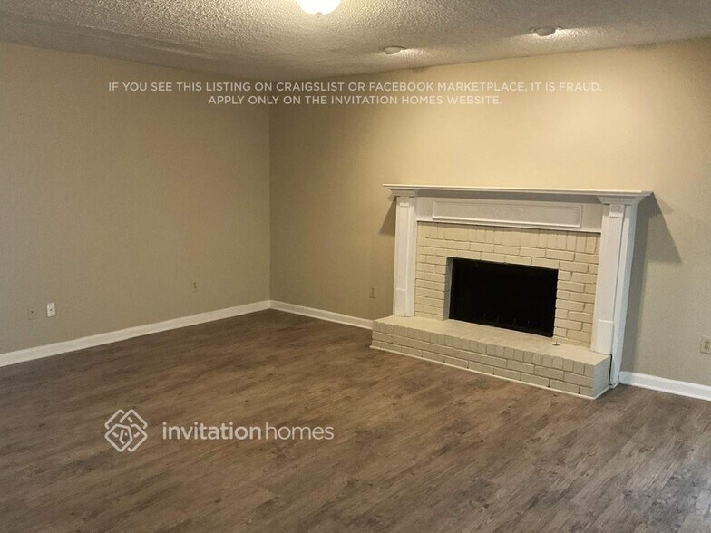 Building Photo - 203 Dene Dr