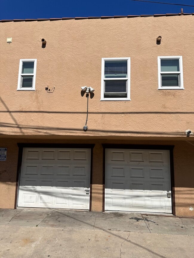 Building Photo - 1823 Maine Ave