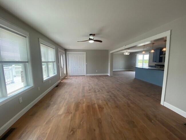 Building Photo - Brand new construction 5 bedroom 3 bath wi...