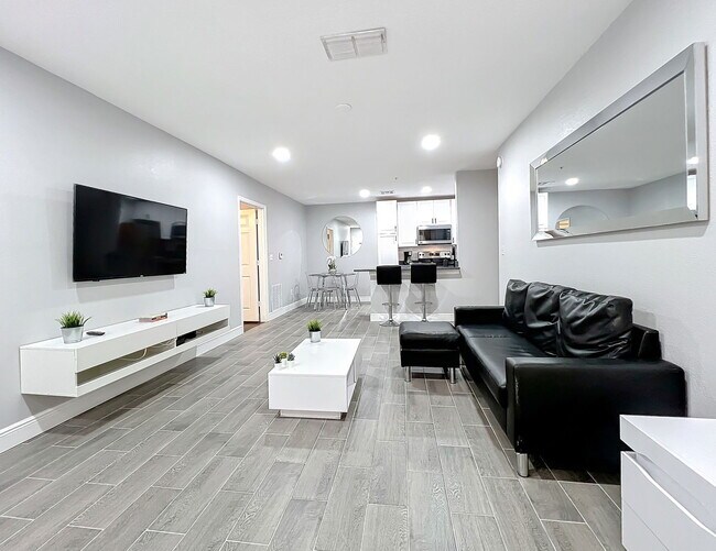 Primary Photo - South Kirkman Road, Orlando, FL 32811 - 2 BR 2 BA condo