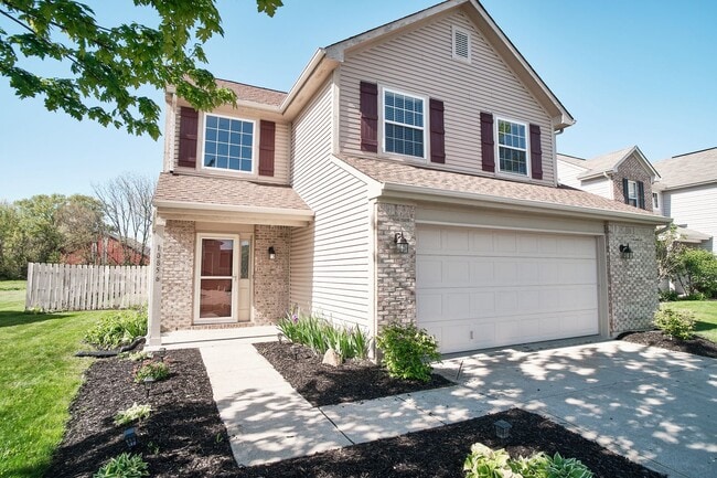 Building Photo - For Rent-4BDRM, 2.5BA Home in Ashwood