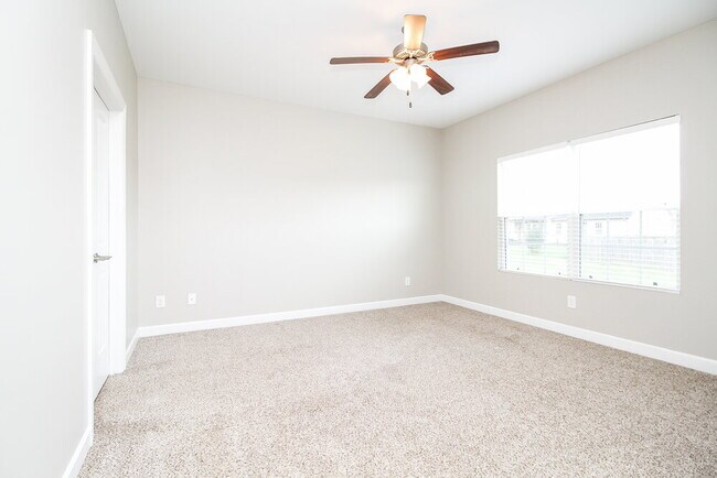 Building Photo - 4806 Beryl Dr