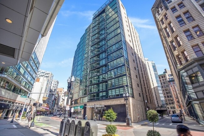 Building Photo - 580 Washington St