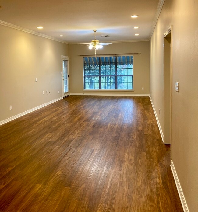 Building Photo - 7842 Millicent Cir