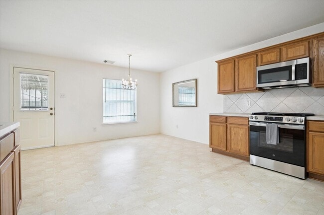 Building Photo - 15627 Haleys Landing Ln