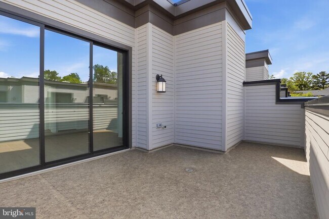 Building Photo - 5518 Topaz Ln