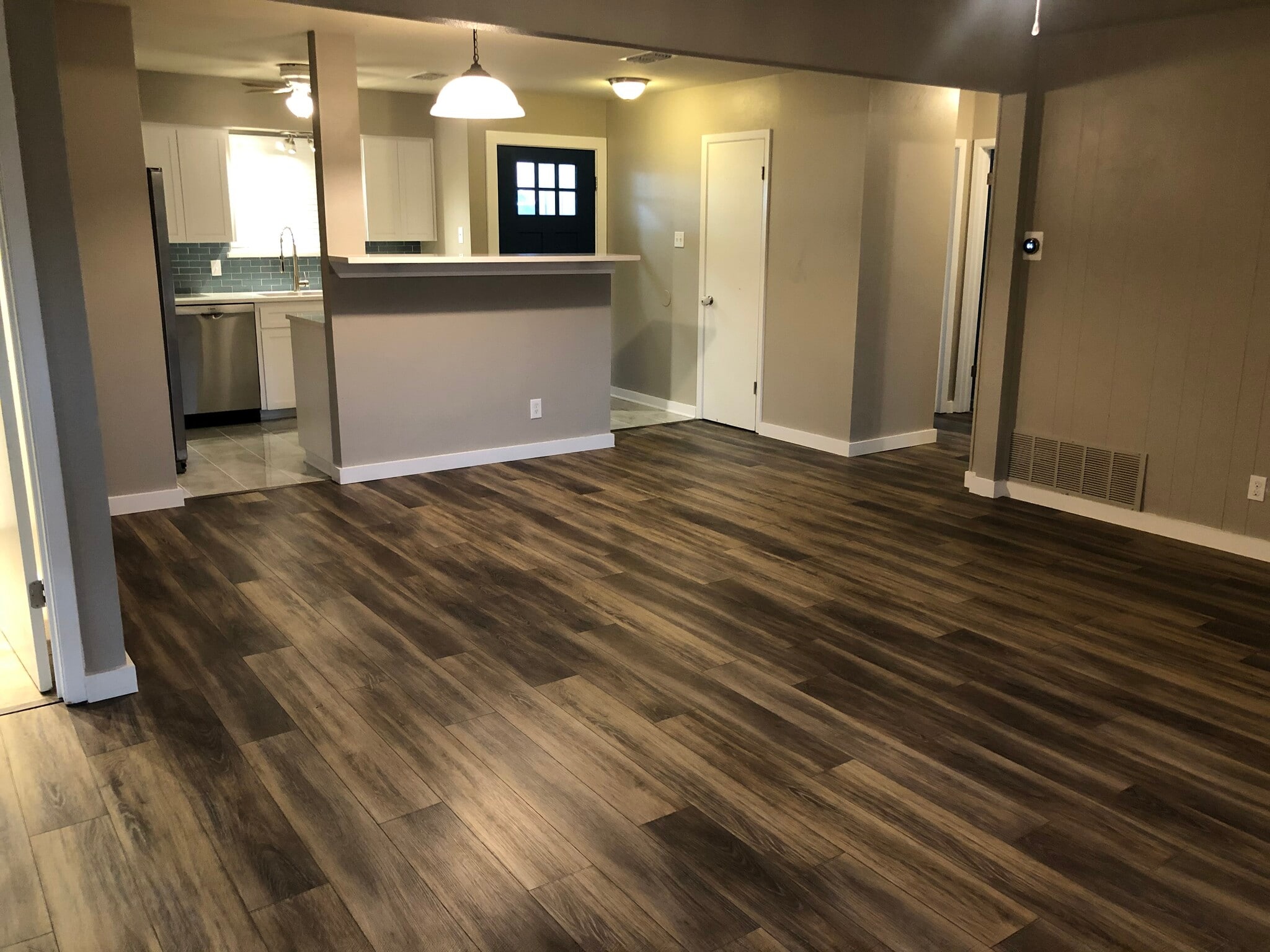 View of open floor plan - 9633 Chukar Cir