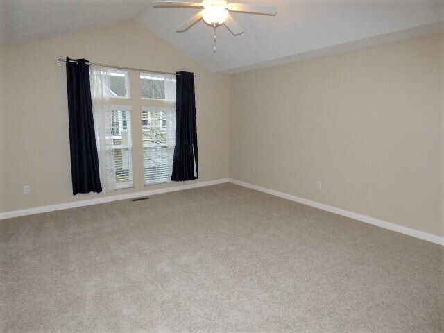 Building Photo - Brittany Place Condo!