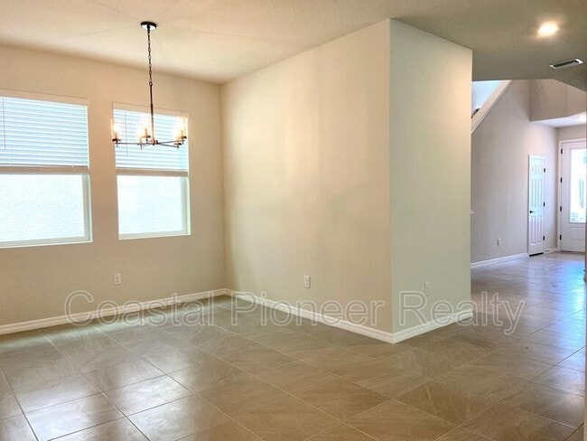 Building Photo - 28591 Cozy Creek Dr