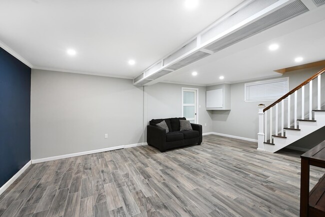 Building Photo - 218 73rd St