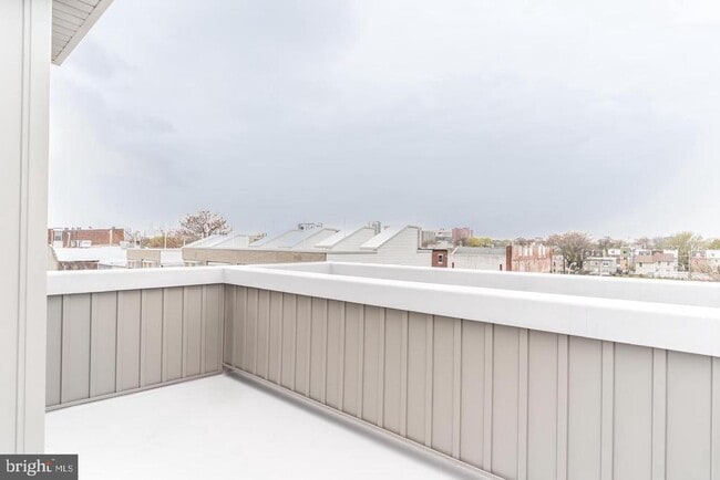Building Photo - 2153 N Fairhill St