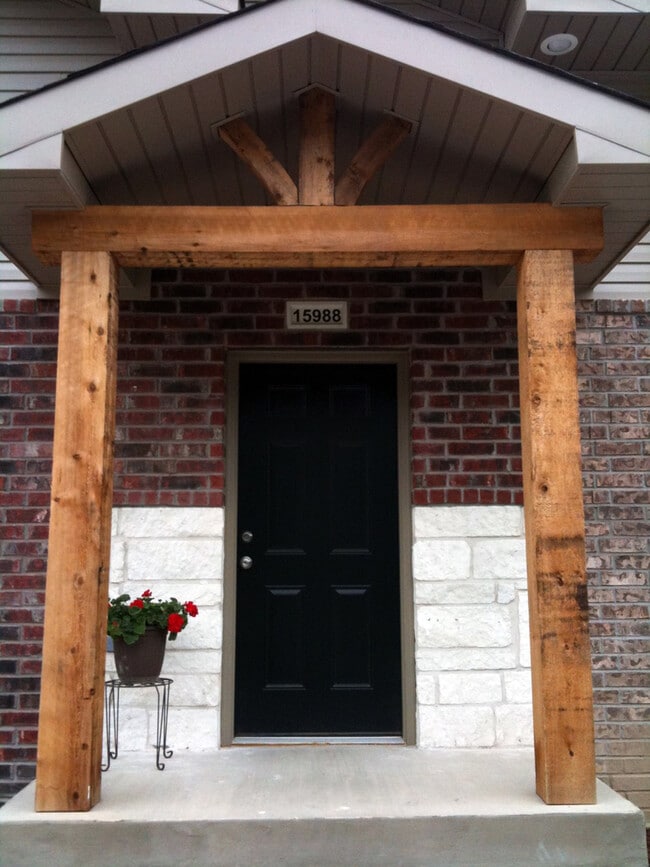 Building Photo - 2 Bedroom Town house for Rent in Lindale!