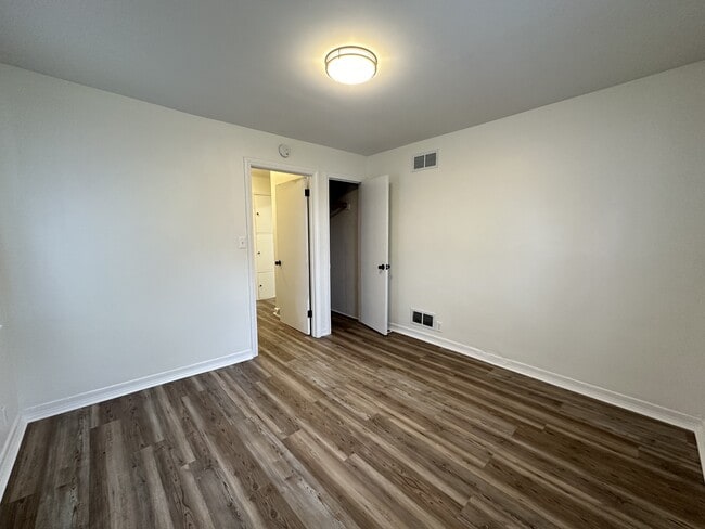 Building Photo - 3037 Horton St