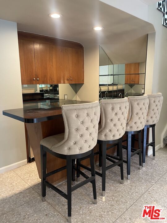 Building Photo - 4368 Fairway Dr