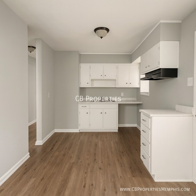 Building Photo - 640 Leacrest Ave