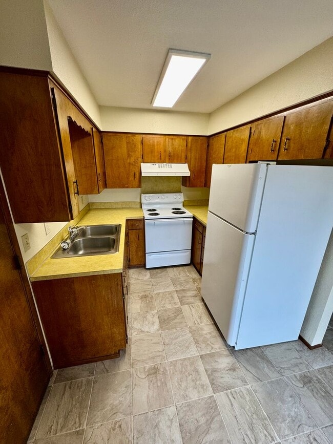 Building Photo - 1127-1129 Applegate Street