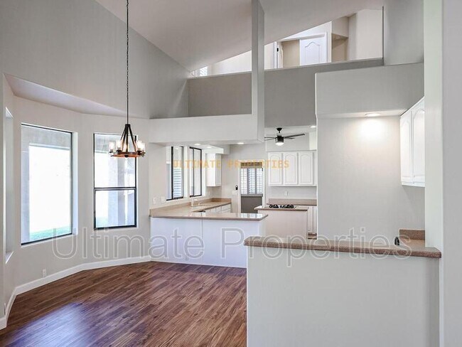 Building Photo - 10033 N 55th Pl