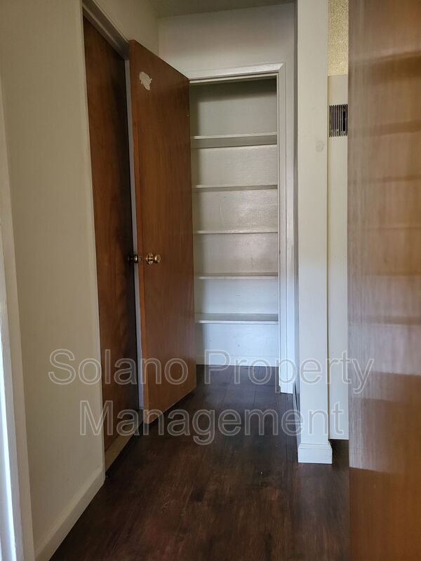 Building Photo - 1239 Ohio St