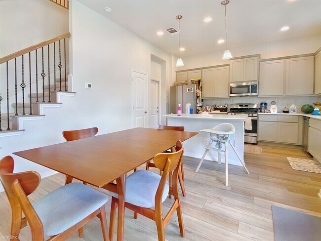 Building Photo - 3 br, 2.5 bath House - 175 Breedlove
