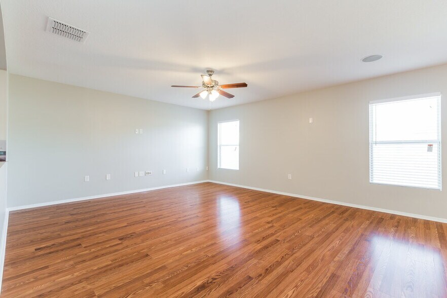 Building Photo - 2735 Breezy Meadow Rd