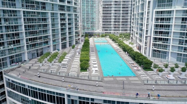 Building Photo - 475 Brickell Ave