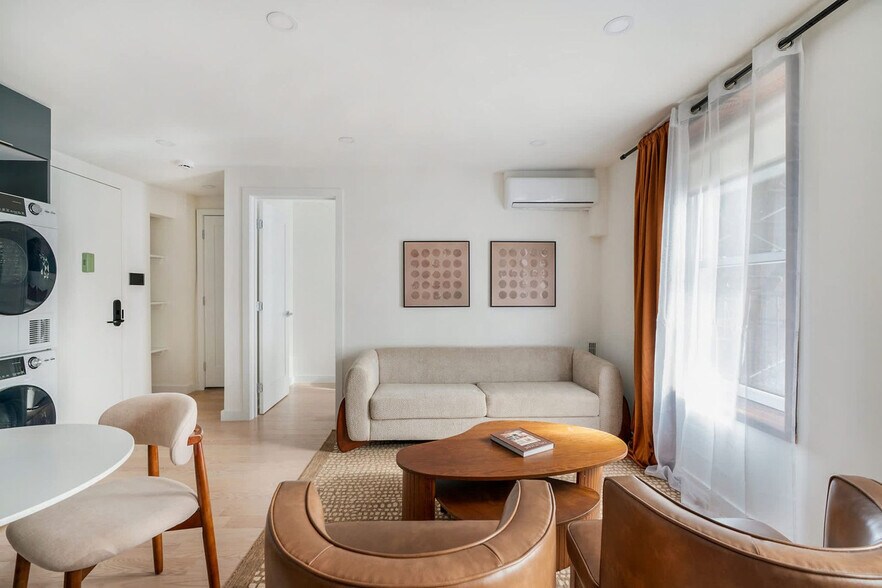 Building Photo - 335 E 22nd St