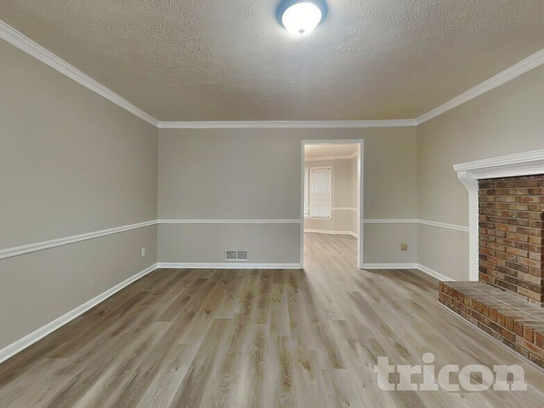 Building Photo - 135 Clearbrook Way