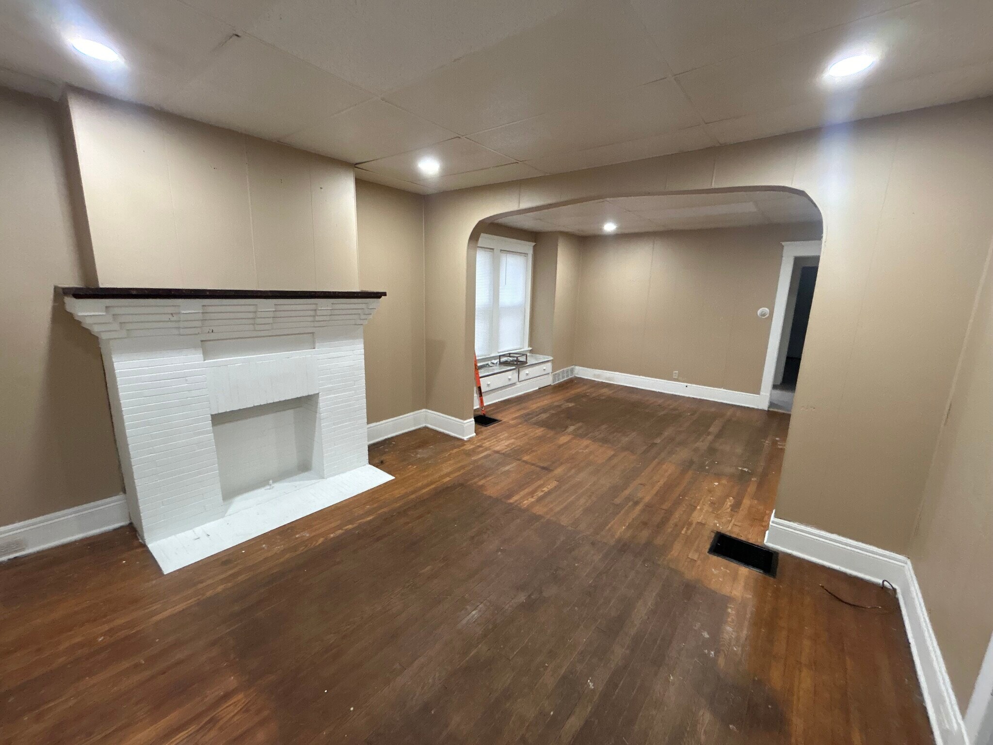 Building Photo - 425 Cumberland Ave