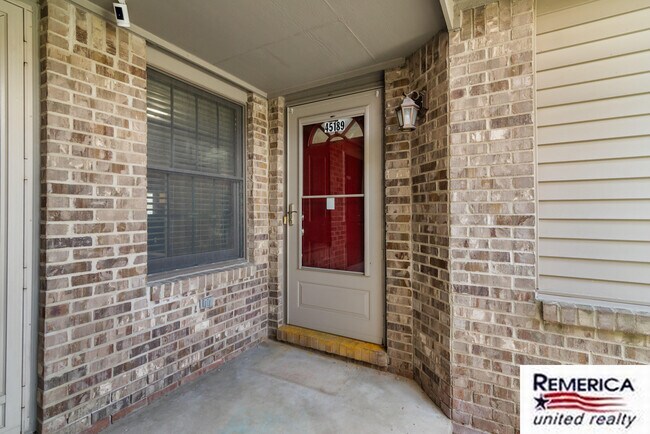 Building Photo - 45189 Horseshoe Dr