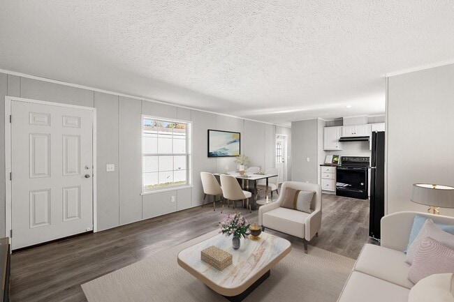 Building Photo - 715 Elmdale Ln