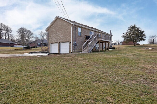 Building Photo - 73 Rosenberger Ln