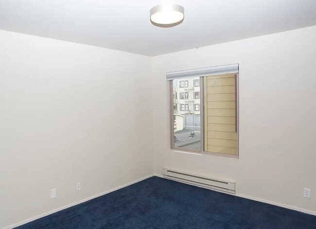 Building Photo - 1930 Mission St