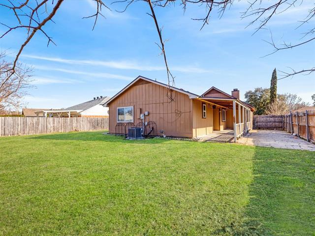 Building Photo - 4621 Riverpark Dr