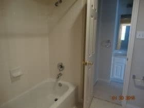 Building Photo - 3104 Angus Dr