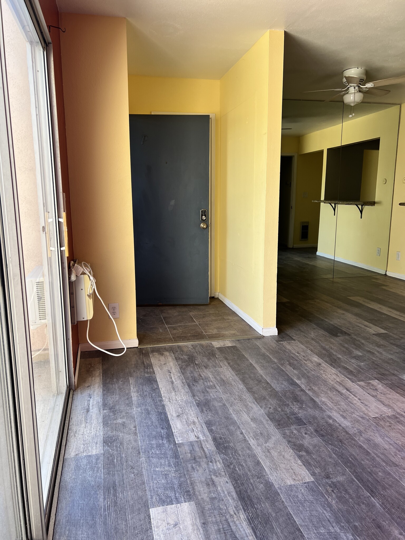 Building Photo - 3238 Ashford Street