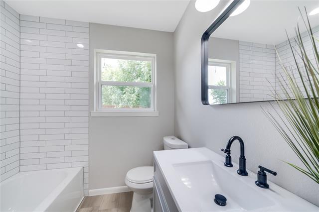 Building Photo - 11341 Carissa Dr
