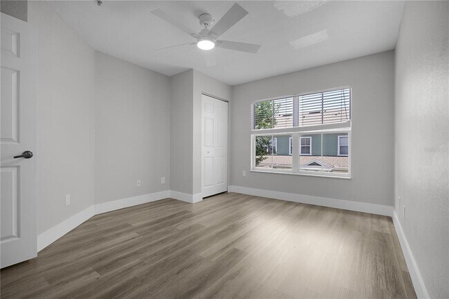 Building Photo - 4007 Venetian Bay Dr