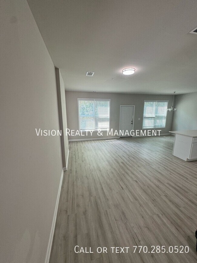 Building Photo - 8330 Triple Crown Dr