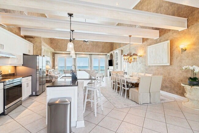 Building Photo - 8515 Surf Dr