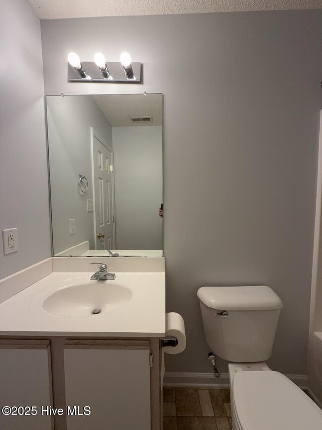 Building Photo - 807 Timberlake Trail