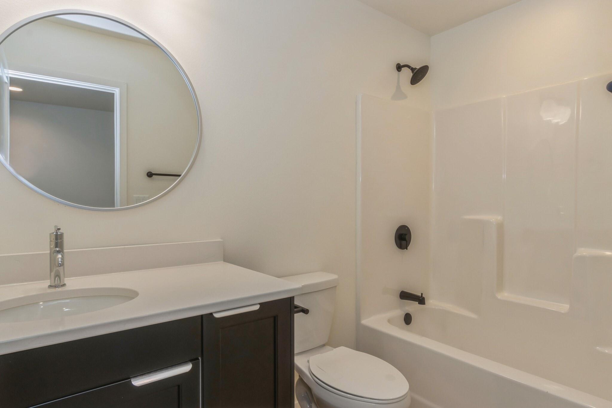 Building Photo - 417 C Ave NW