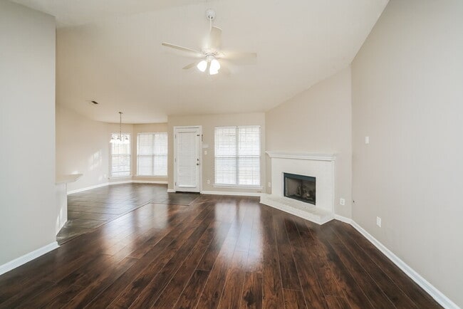 Building Photo - 1403 Leery Cove